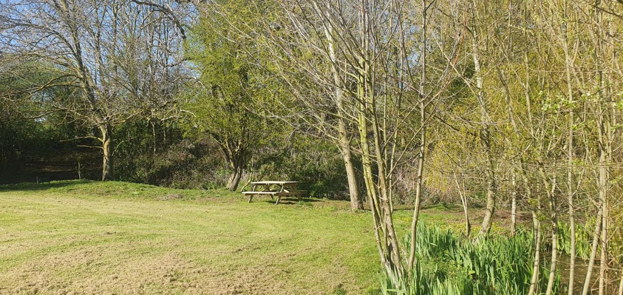 ホテル Peppercorn Pod At Beck House Glamping Salmonby エクステリア 写真