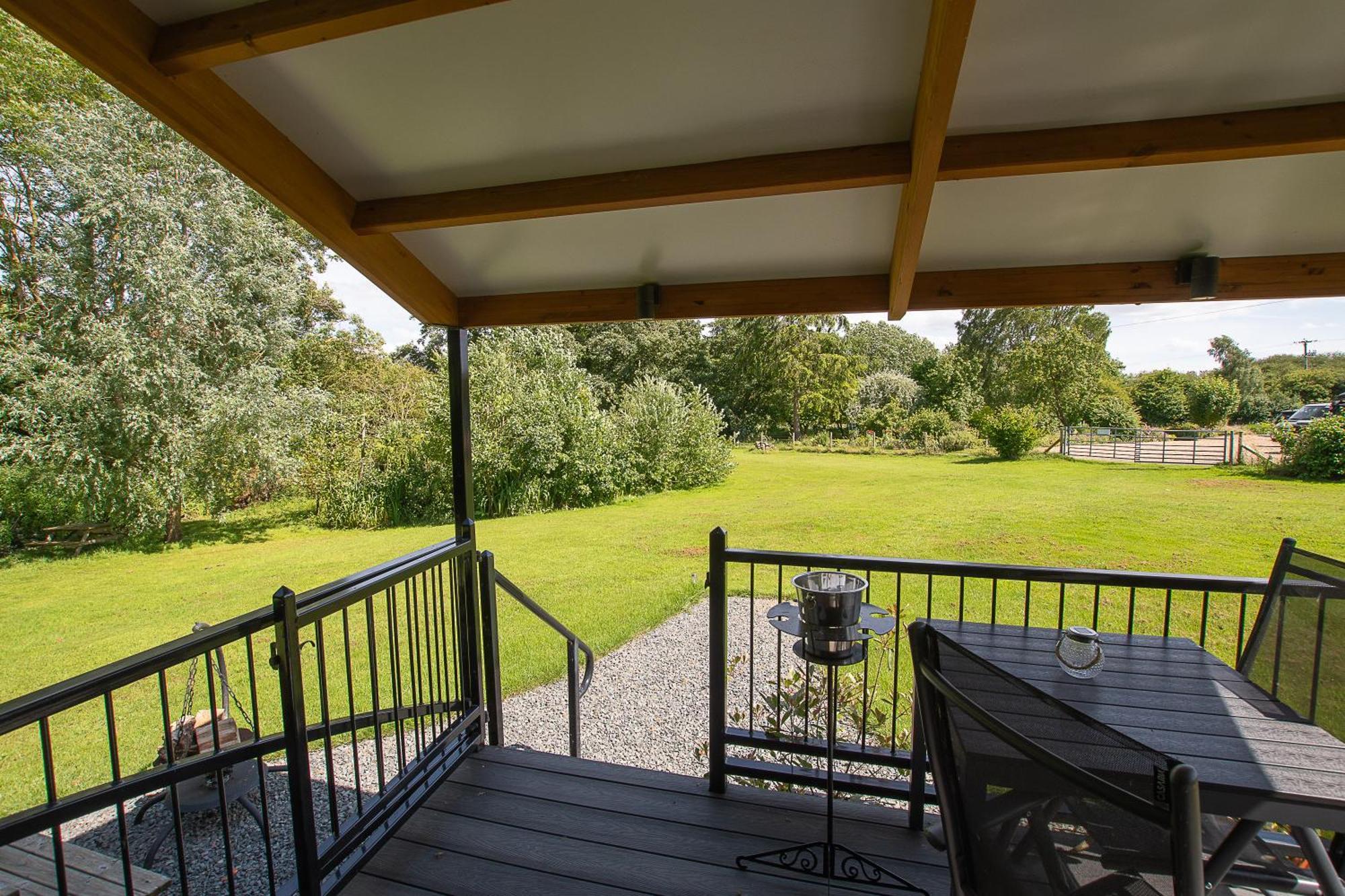 ホテル Peppercorn Pod At Beck House Glamping Salmonby エクステリア 写真