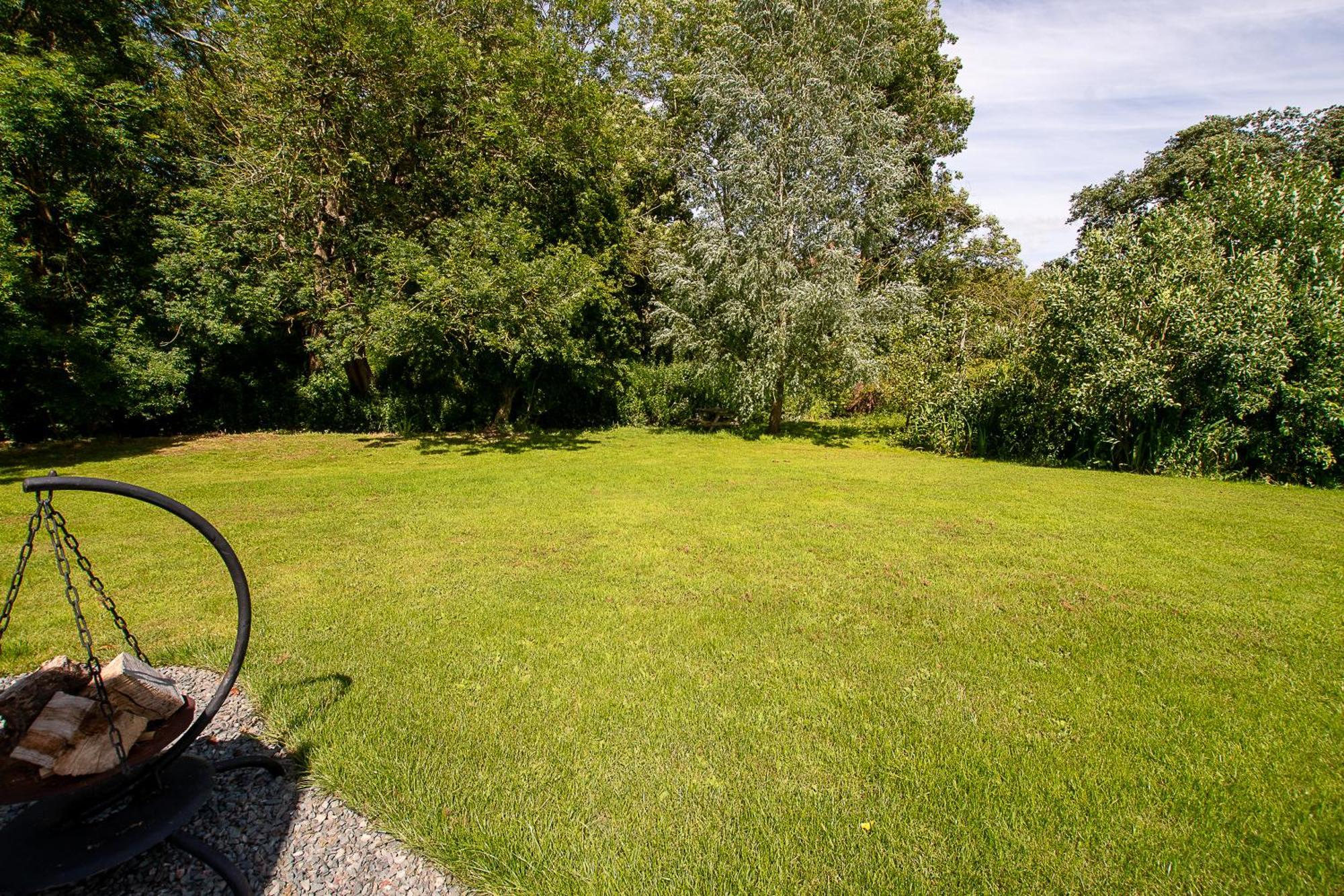 ホテル Peppercorn Pod At Beck House Glamping Salmonby エクステリア 写真